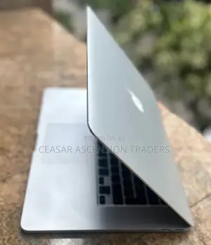 Laptop Apple MacBook Pro 2015 16GB Intel Core I7 SSD 1T