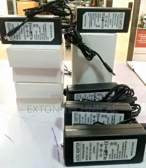 AC 100-240v Input to DC 12V 5A Output Power Adapter