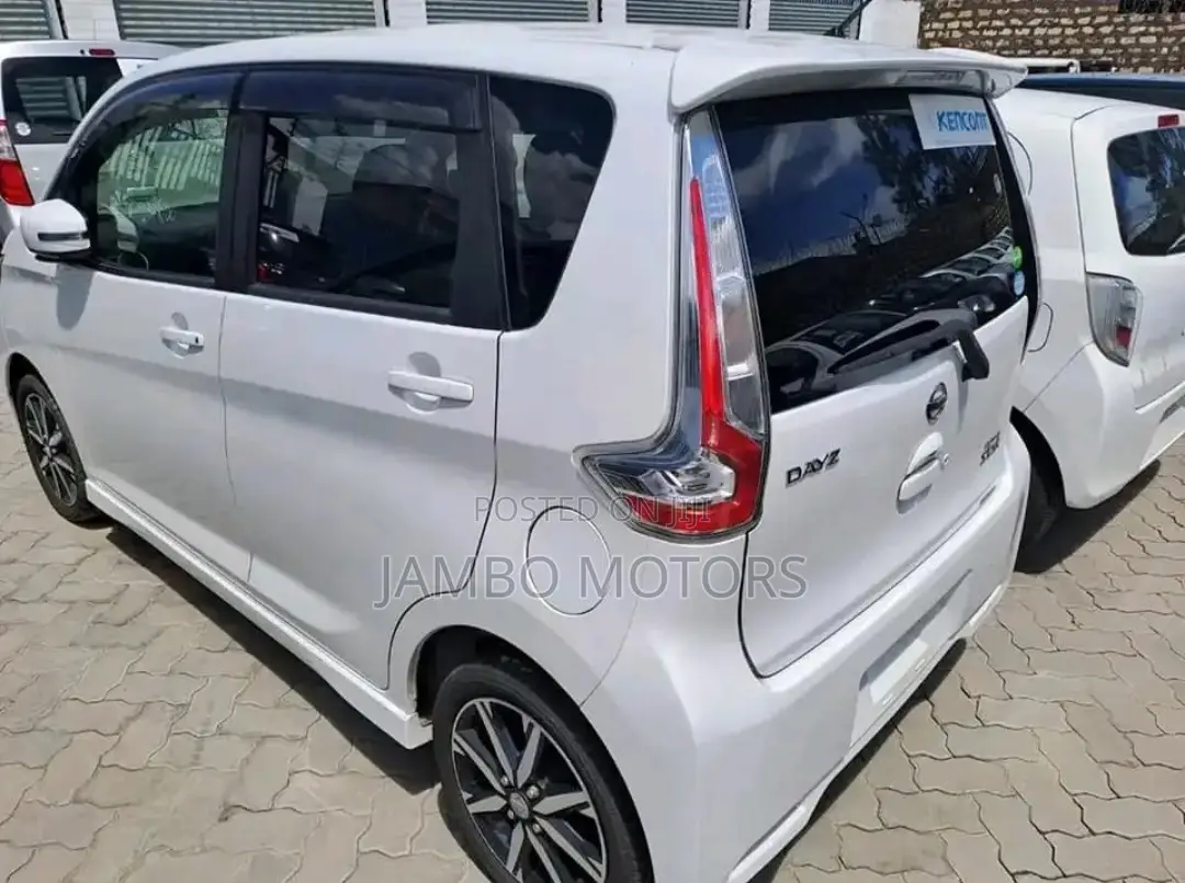 Nissan Dayz 2017 White