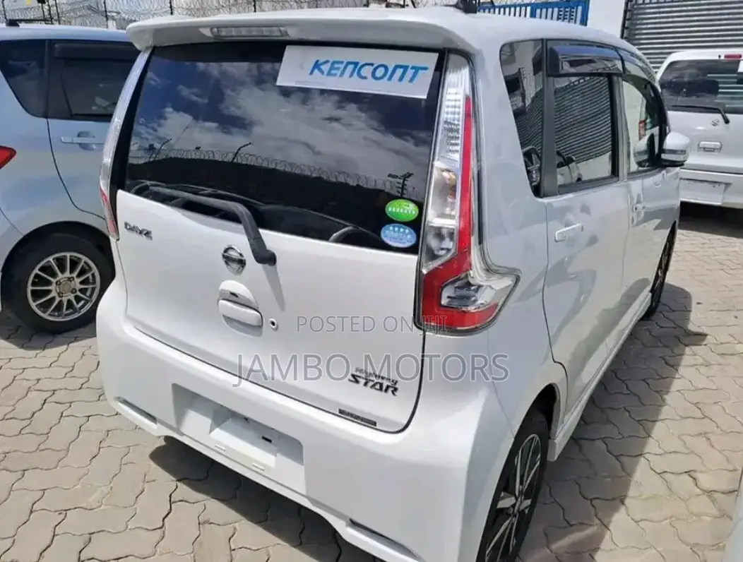 Nissan Dayz 2017 White