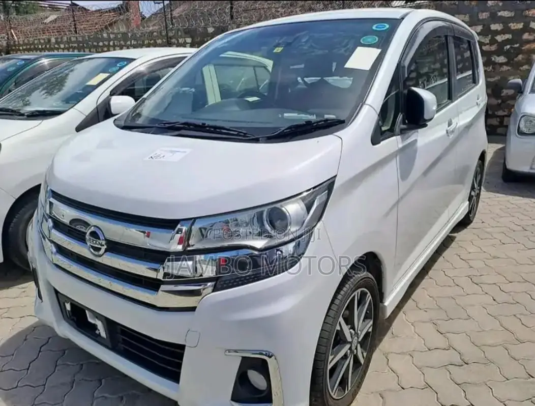 Nissan Dayz 2017 White
