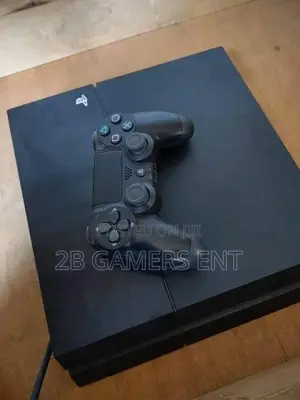Ps4 Chipped STD Version, Clean, 10 Games