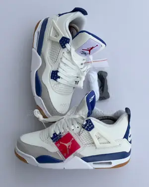 Air Jordan 4