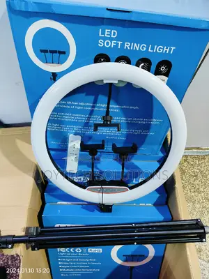 Vedio Light : 18 Inch Led Ring Light With Tripod Stand