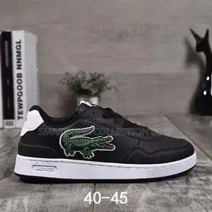 Lacoste Sneakers