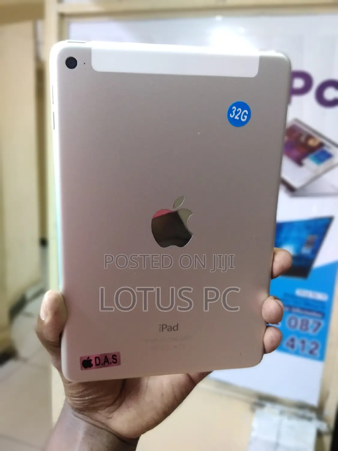 Apple iPad mini 4 32 GB Silver