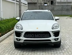 Porsche Cayenne Turbo S AWD 2017 White