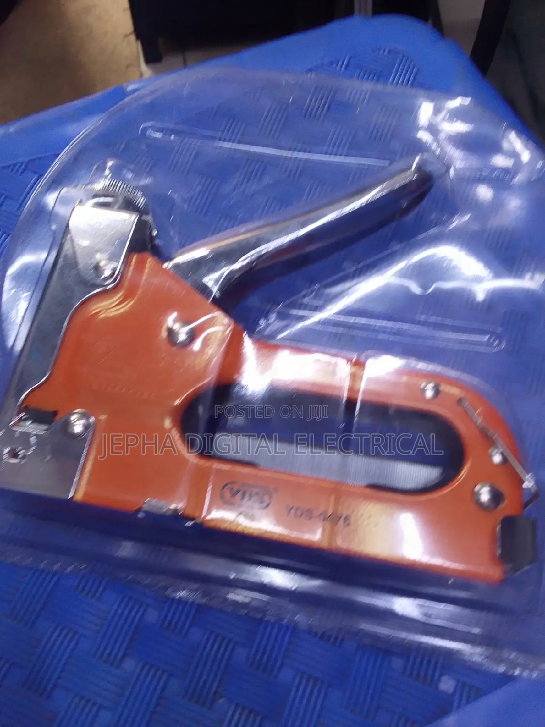 Staple Gun New