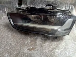 Audi A4 (B8) Left Nonxenon Headlight