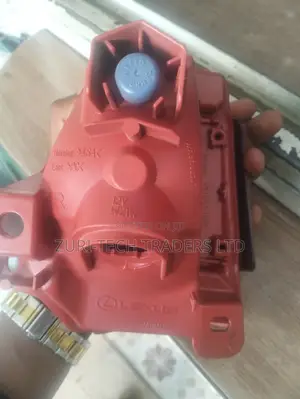 Lexus 570 Bumper Reflector