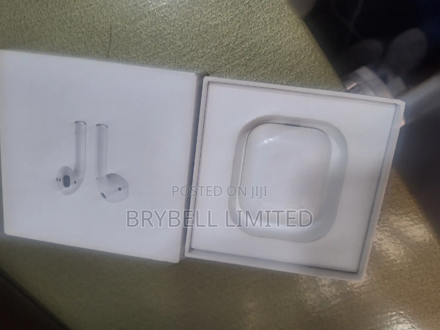 Original Apple Airpods 1