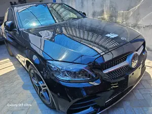 2019 Mercedes-Benz C200 Black - Stylish & Powerful Sedan Deal