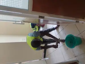 Office Floor Deep Cleaning and Stain Removing