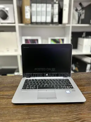Laptop HP EliteBook 820 G4 8GB Intel Core I5 SSD 256GB