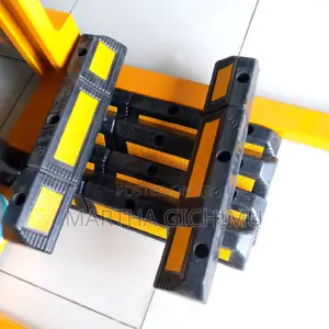 Reflective Rubber Wheel Stopper