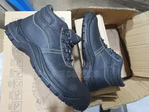 Steel Toed Safety Boots/Work Boots Size 38-45