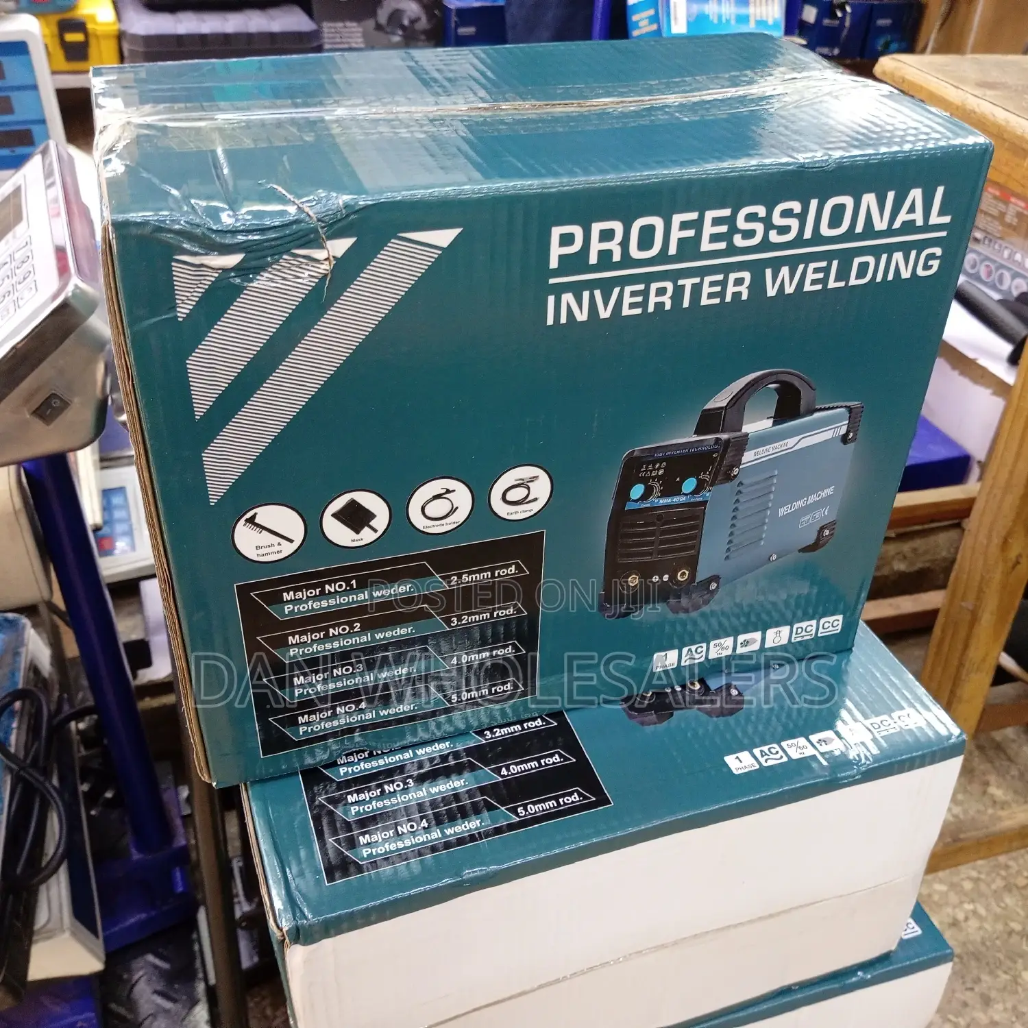 Makita Proffesional -400 Aphs Welding Machine