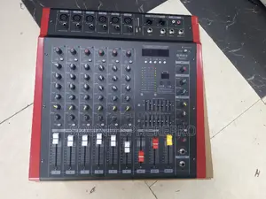 Max 6 Channel Powered Mixer