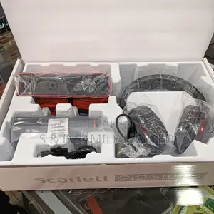 Scarlett 2i2 Studio 3rd Generation Bundle