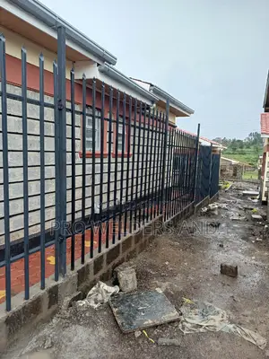 Steel Palisade Garden Fence