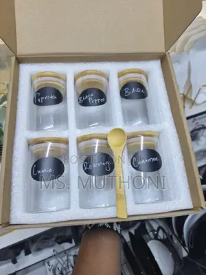 6-Pack Round Glass Jars With Bamboo Lid and Spoon*