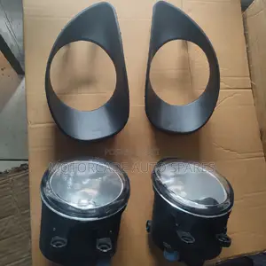 Toyota Vitz 2005/2006 Fog Lights