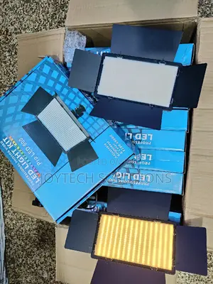 Vedio Light ( With All Accessories ) Pro Led 600 Including