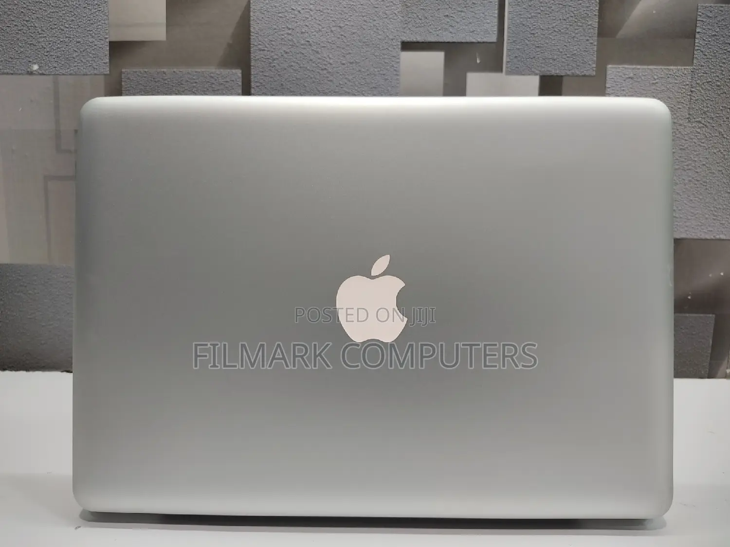 Laptop Apple MacBook Pro 8GB Intel Core I5 SSD 256GB