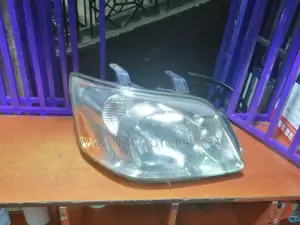 Toyota Noah 2004 to 2007 Non Xenon Head Lamp, Clean Ex Japan