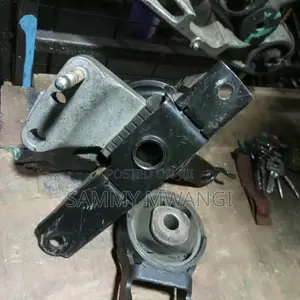 Toyota Belta Engine Mount