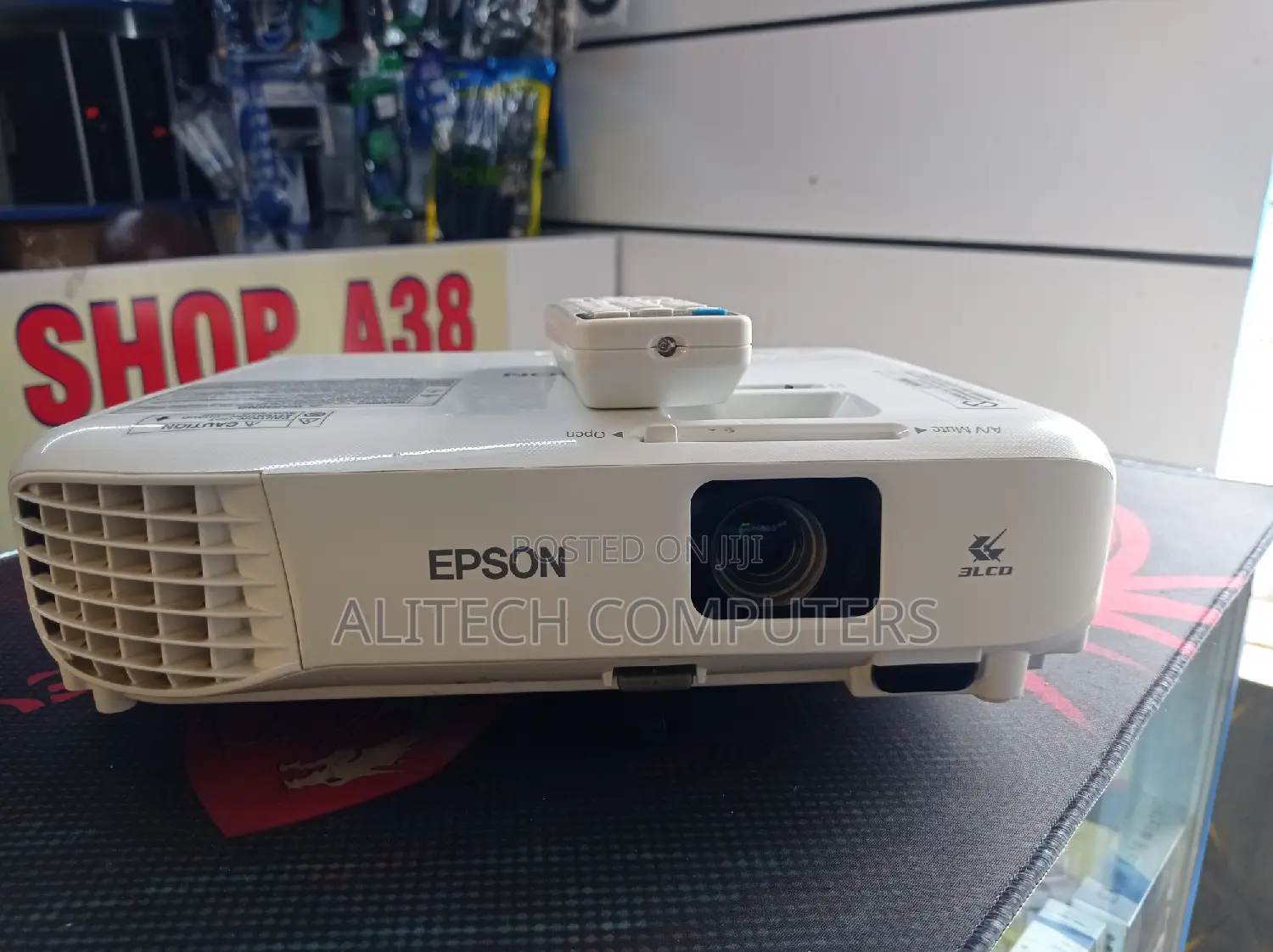 Epson Eb-S05