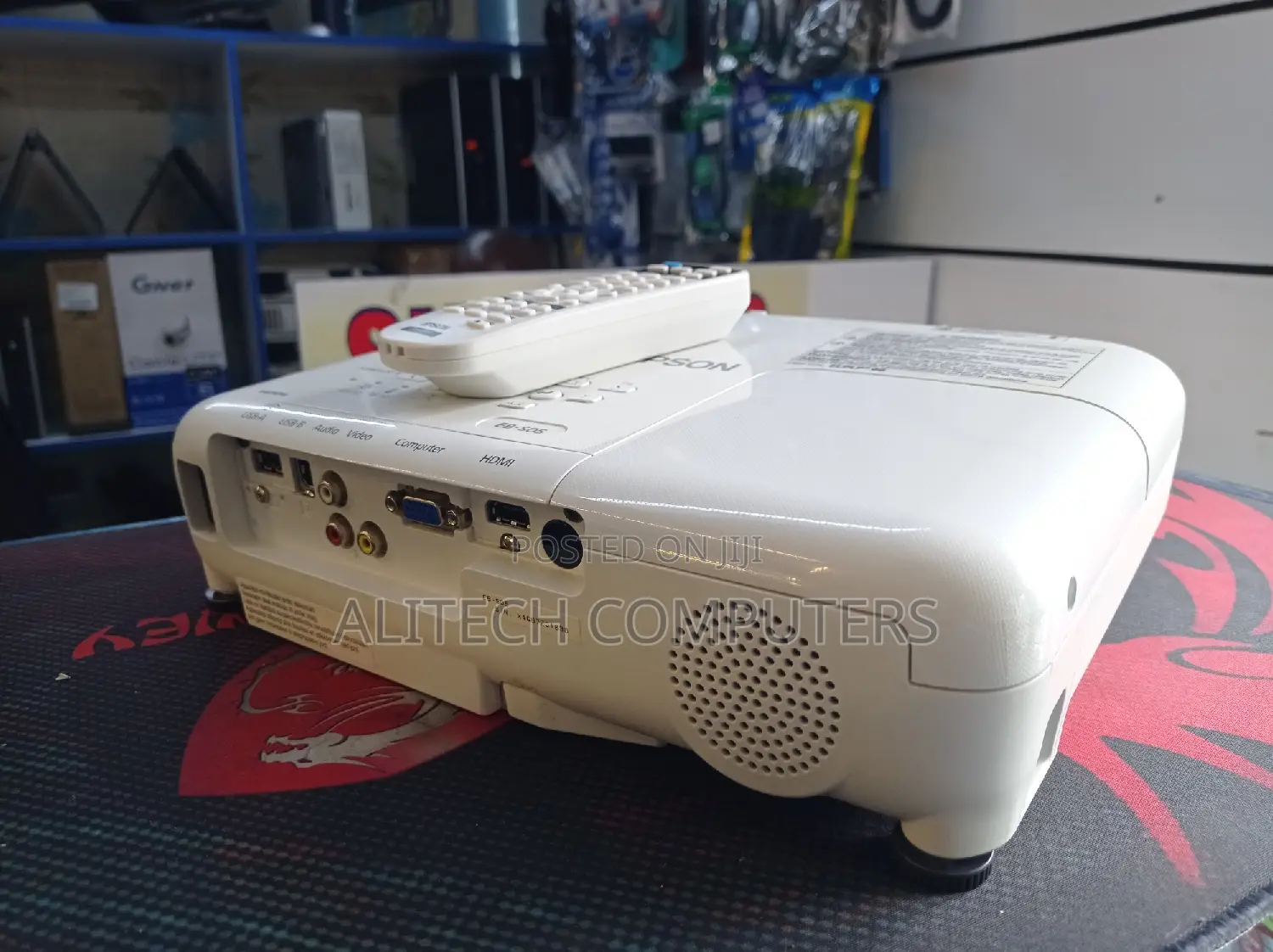 Epson Eb-S05
