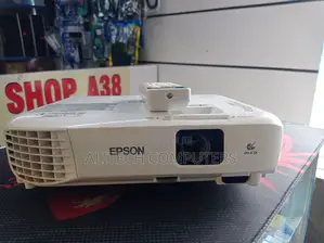 Epson Eb-S05
