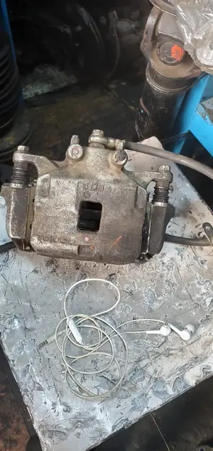 Mitsubishi L200 Brake Caliper