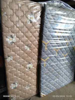 Mattress Topper/Camping Mattress - Easily Foldable, Portable