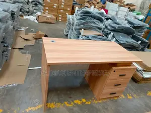 Executive Imported Morden Office Desk 1.4 MTRS