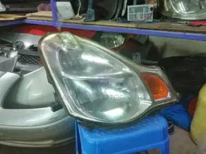 Nissan Bluebird Sylphy N17/Kg11 Non Xenon Headlamp, Ex Japan