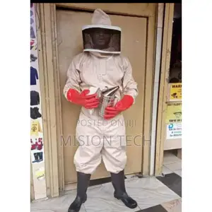 Full Protective Gears Bee Suit and Bee Gloves/Bee Suit
