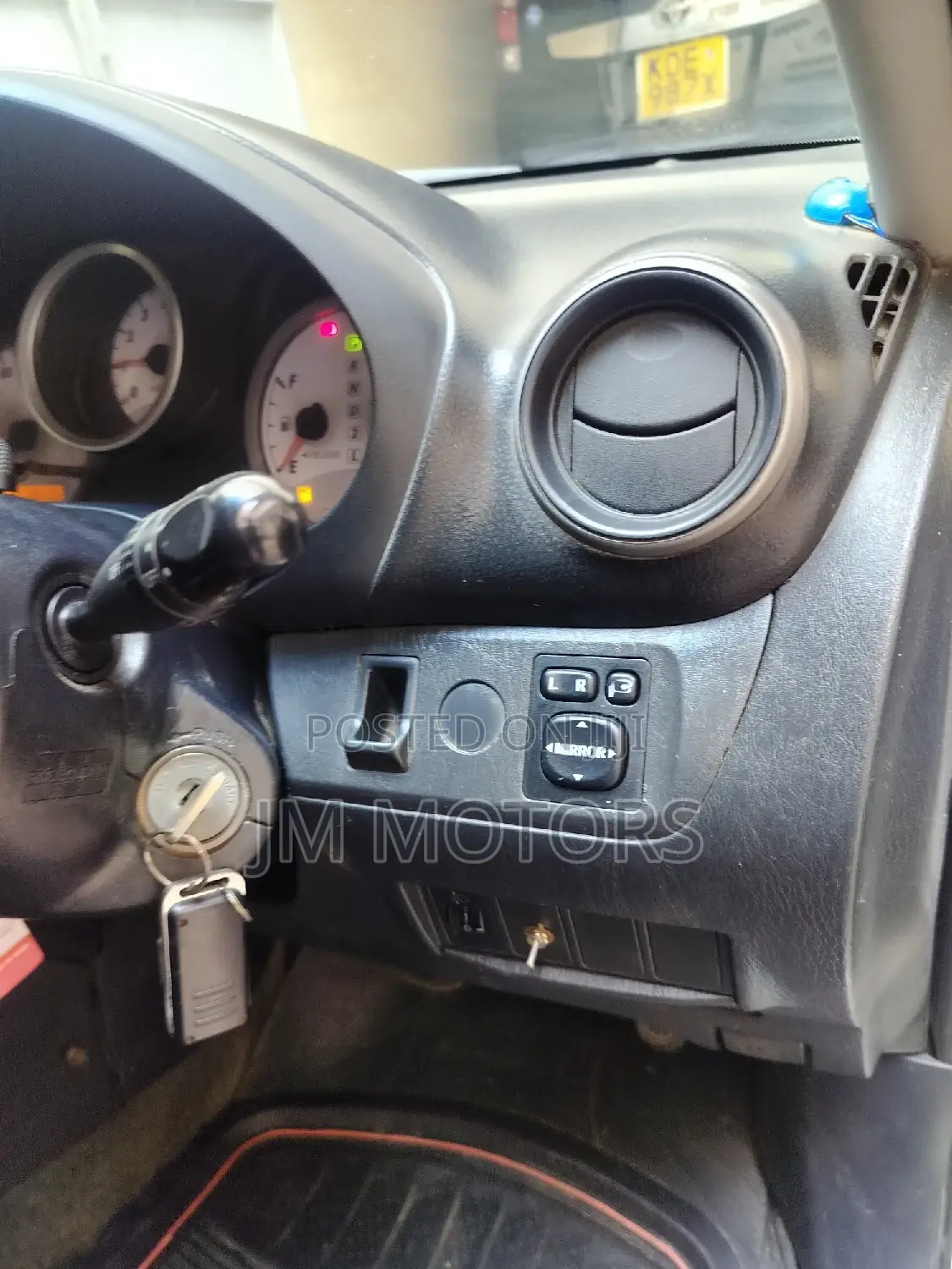 Toyota RAV4 Automatic 2003 White