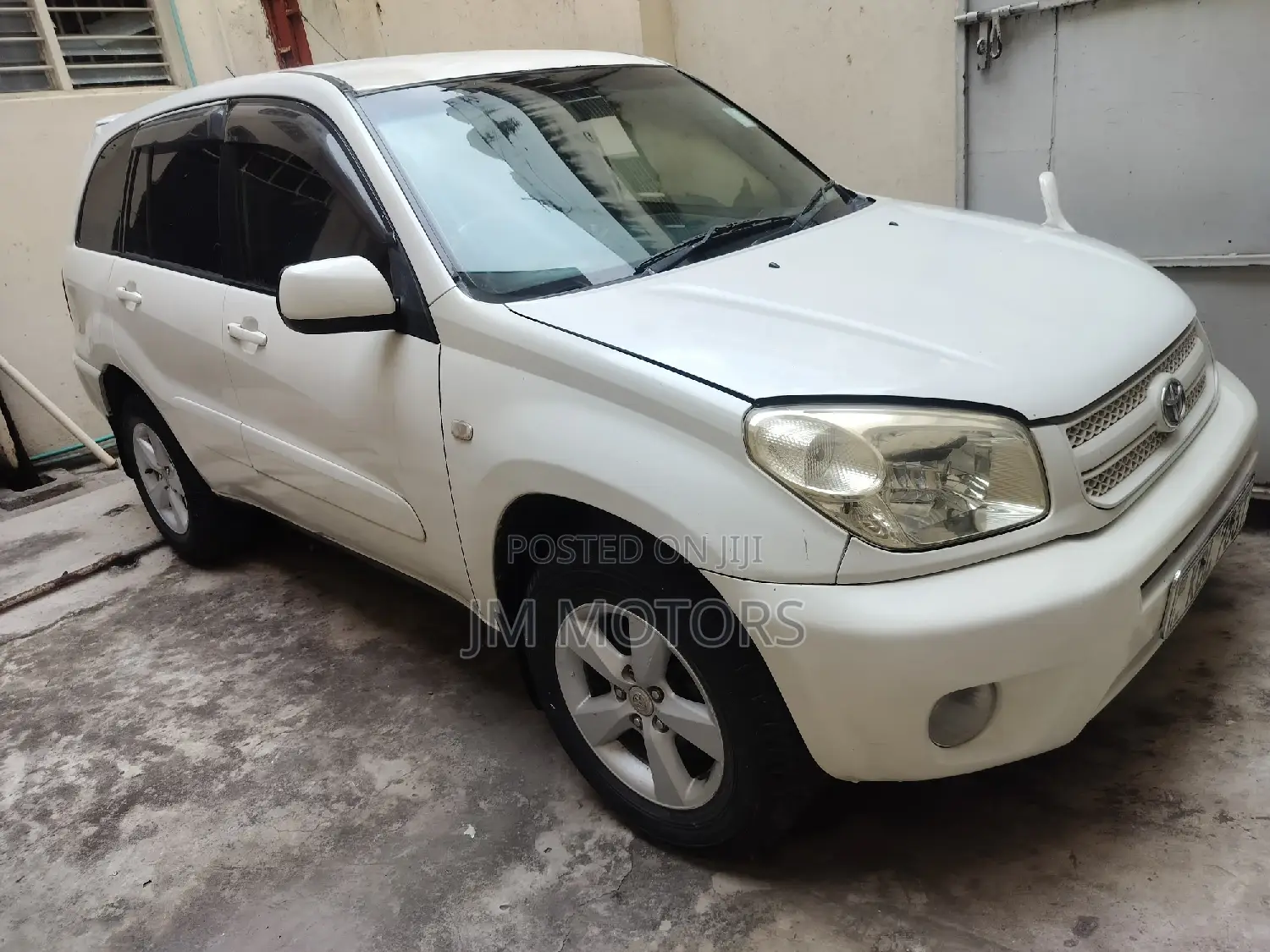 Toyota RAV4 Automatic 2003 White