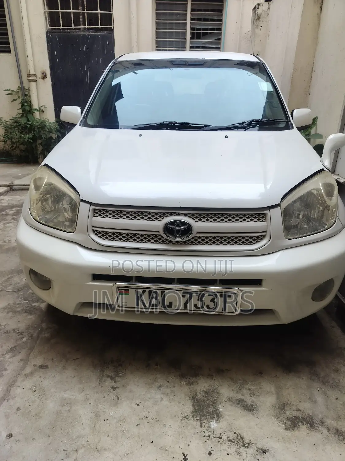 Toyota RAV4 Automatic 2003 White