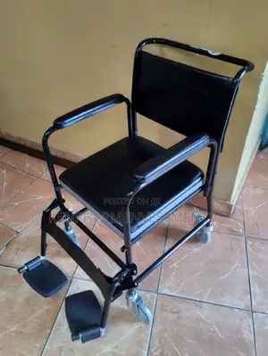 Commode Chair With Castors