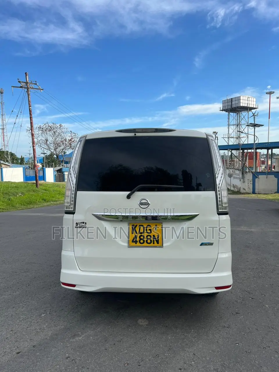 Nissan Serena 2015 White