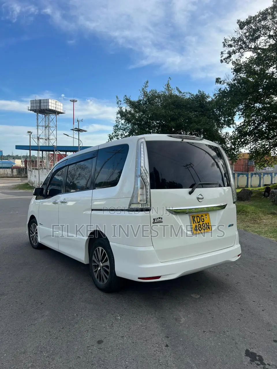 Nissan Serena 2015 White