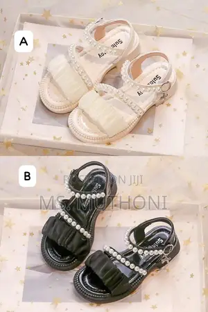 Cute Pearls Sandals*