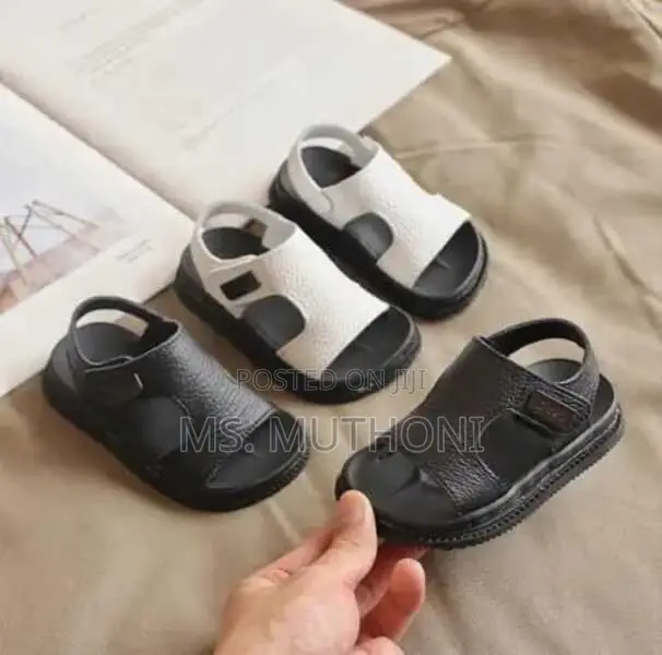 Open Sandals*