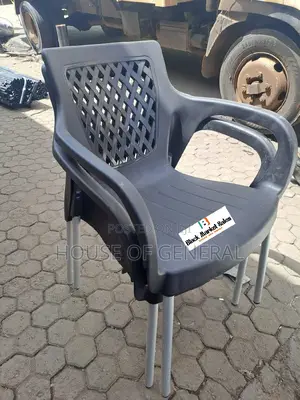 Strong Plastic Chair With Metal Legs