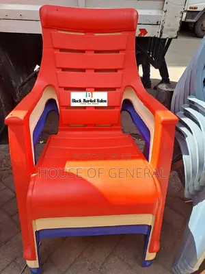 Relaxo Plastic Chair