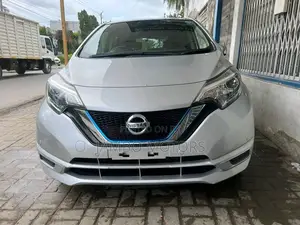 Nissan Note 1.2 Hybrid 2017 Silver