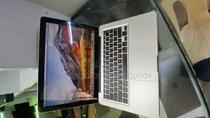 Laptop Apple MacBook Pro 8GB Intel Core I5 SSD 256GB
